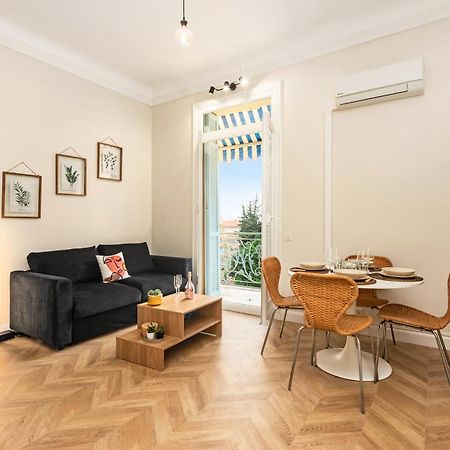 شقة Mont Fleuri- Somptueux 2 Pieces - Parking - مينتون المظهر الخارجي الصورة